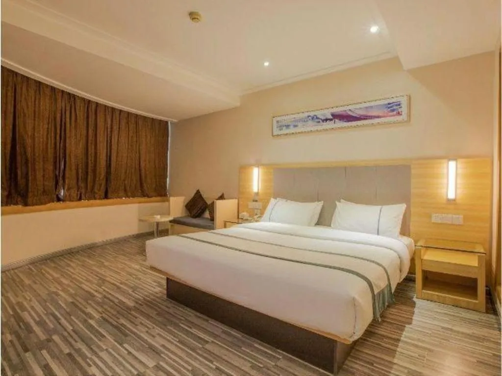 Bed in City Comfort Inn Nanning Guangxi University