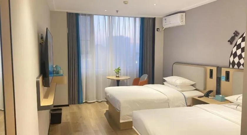 Bed in City Comfort Inn Nanning Guangxi University