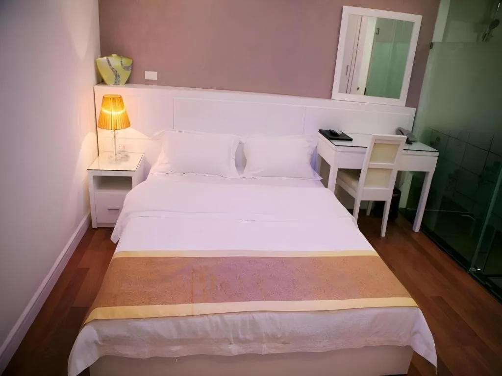 Bed in Hanoi Milan Hotel