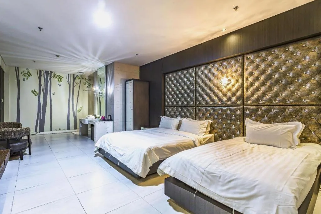 Bed in Qingdao Hengbo Hotel