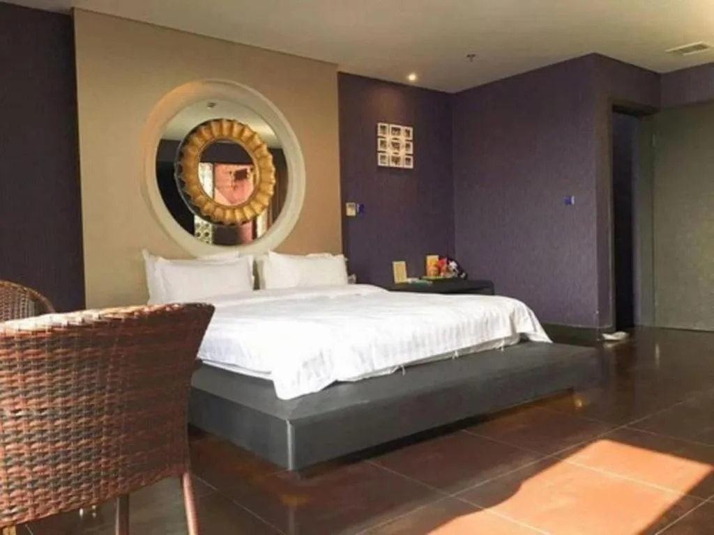 Bed in Qingdao Hengbo Hotel