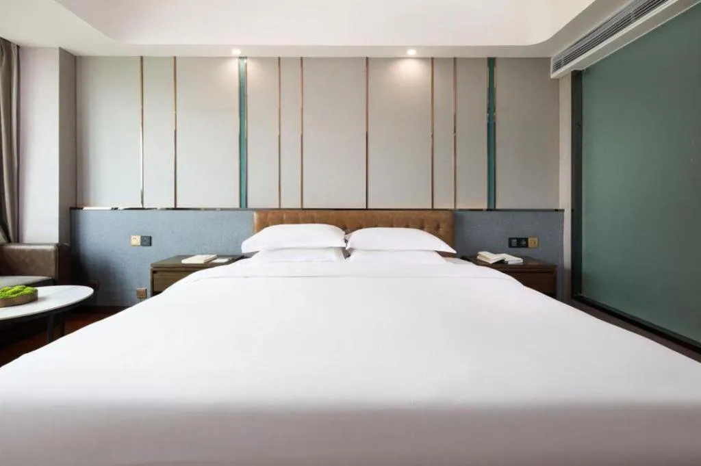 Bed in PARK INN KUNMING AIRPORT