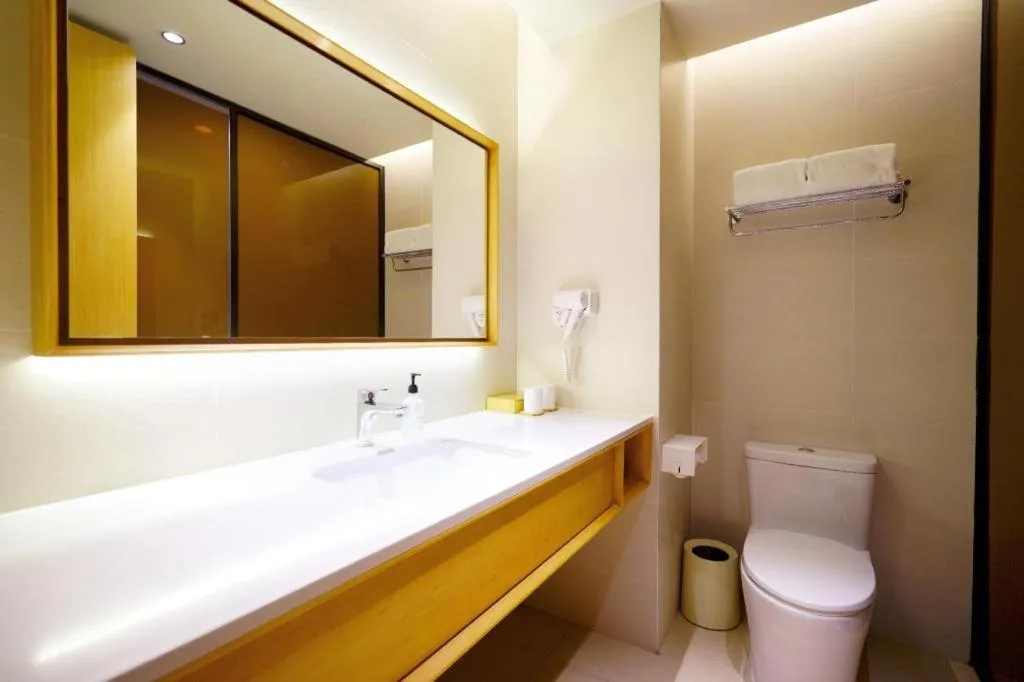 JI Hotel Shanghai Hongqiao Yan'an Xi Road