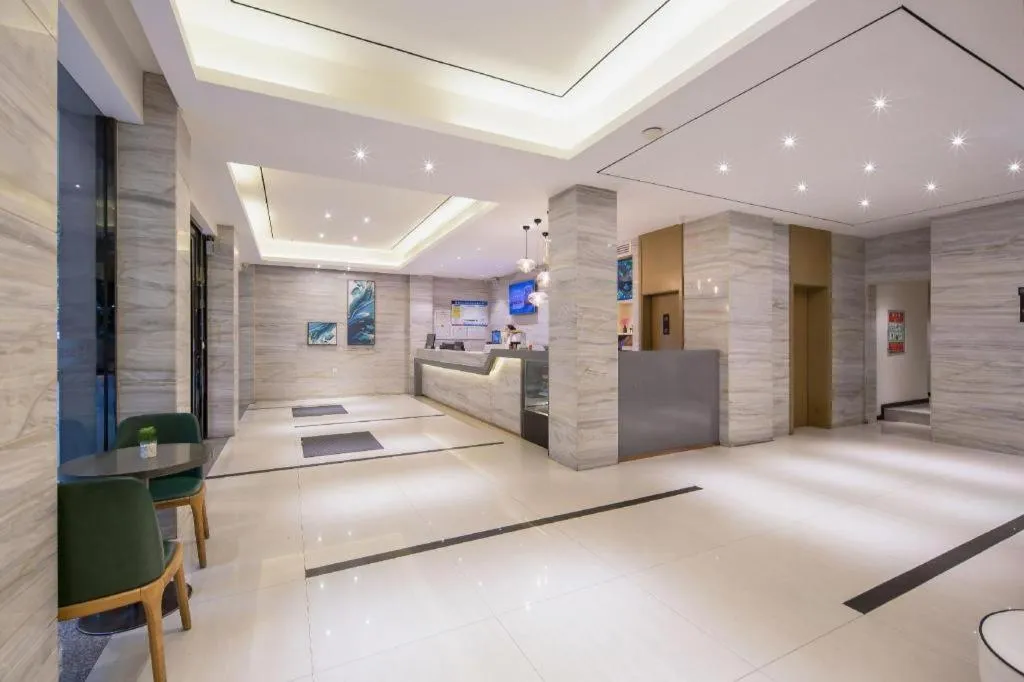 Bed in City Comfort Inn Wuzhou Wangcheng Square