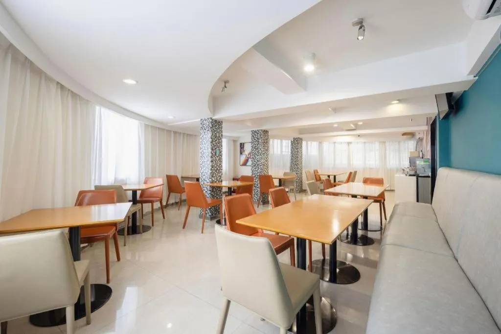 City Comfort Inn Wuzhou Wangcheng Square