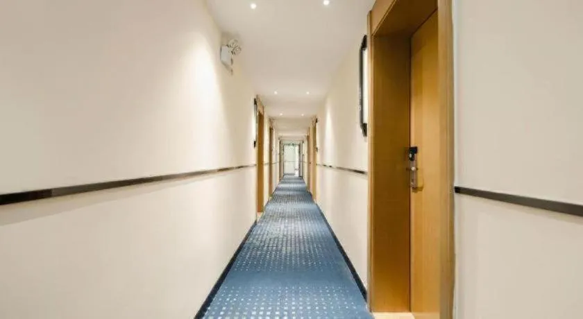 City Comfort Inn Wuzhou Wangcheng Square