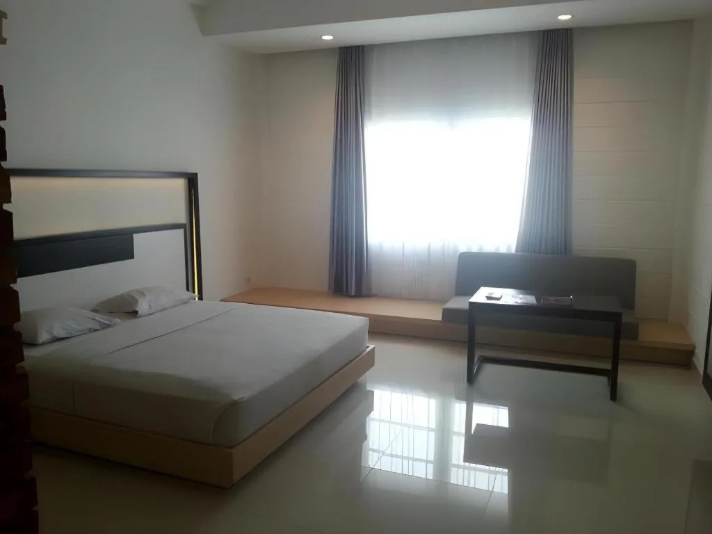 Bed in Buana Lestari Hotel