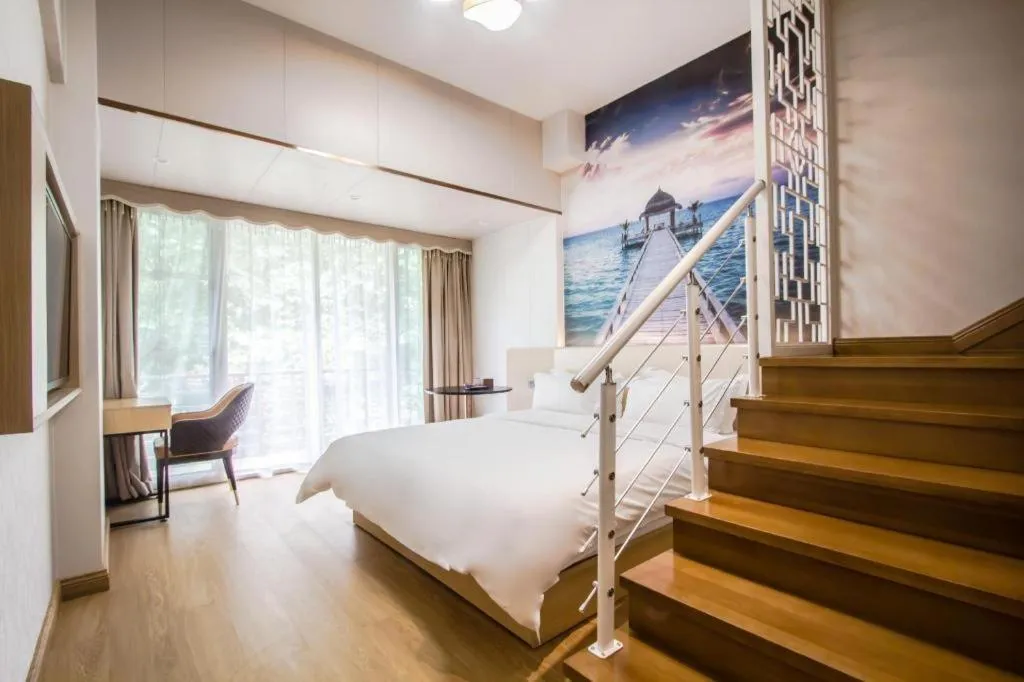 Bed in Hanting Premium Hotel Hangzhou West Lake Duanqiao