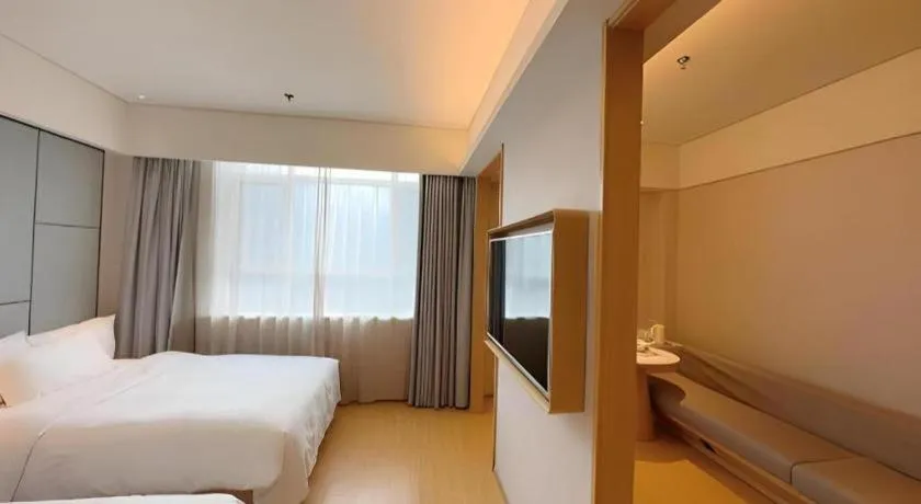 JI Hotel Dalian Xinghai Park