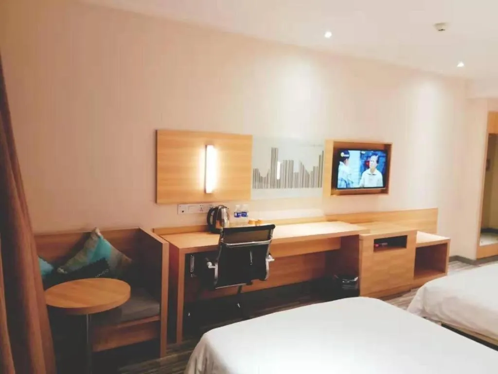 Bed in City Comfort Inn Wuhan Miaoshan