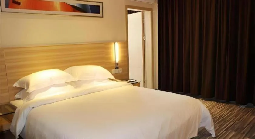 Bed in City Comfort Inn Wuhan Miaoshan