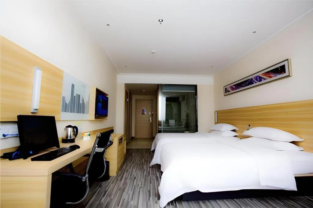 Bed in City Comfort Inn Wuhan Miaoshan