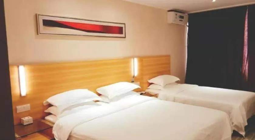Bed in City Comfort Inn Wuhan Miaoshan