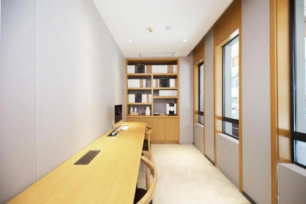 JI Hotel Hangzhou Xihu Fengqi Road