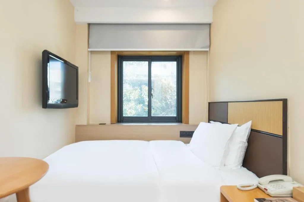 JI Hotel Hangzhou Xihu Fengqi Road