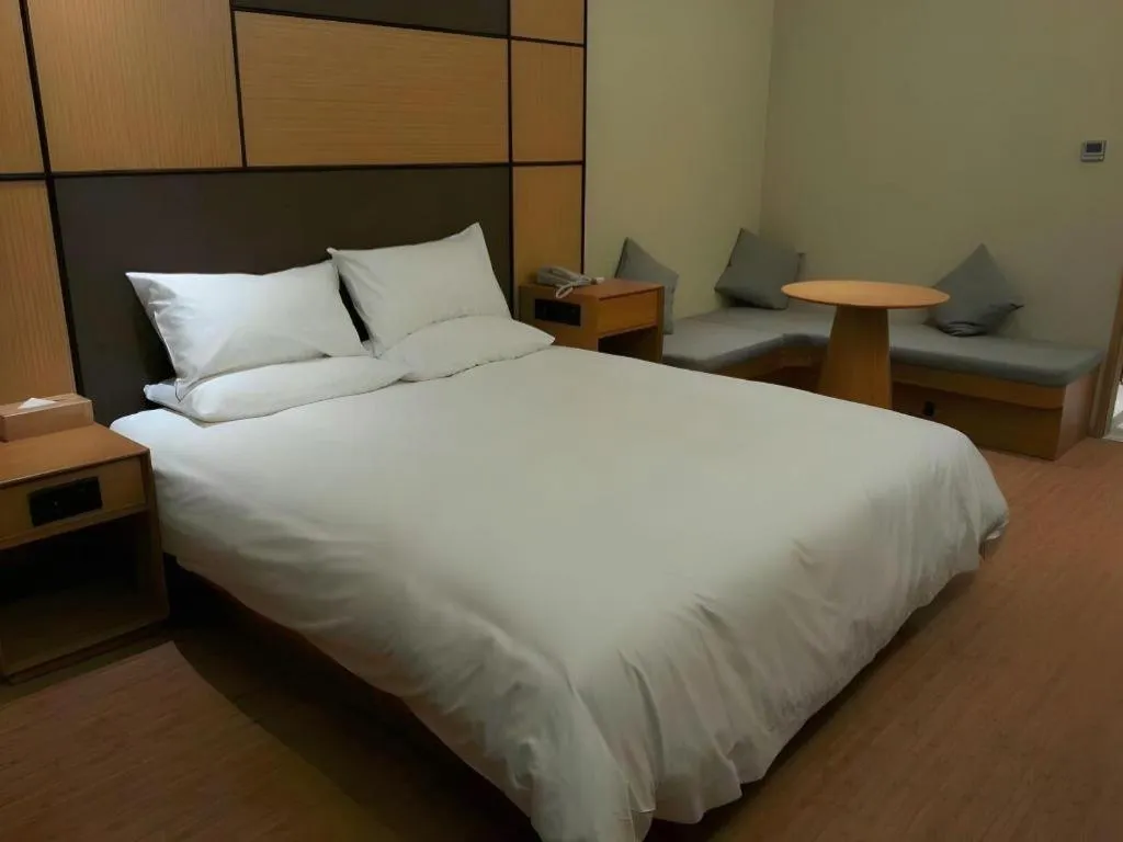 JI Hotel Hangzhou Xihu Fengqi Road