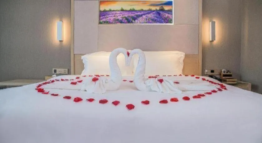 Bed in Lavande Hotel Jinzhou Gong'an RT-Mart Chinese Medicine Hospital