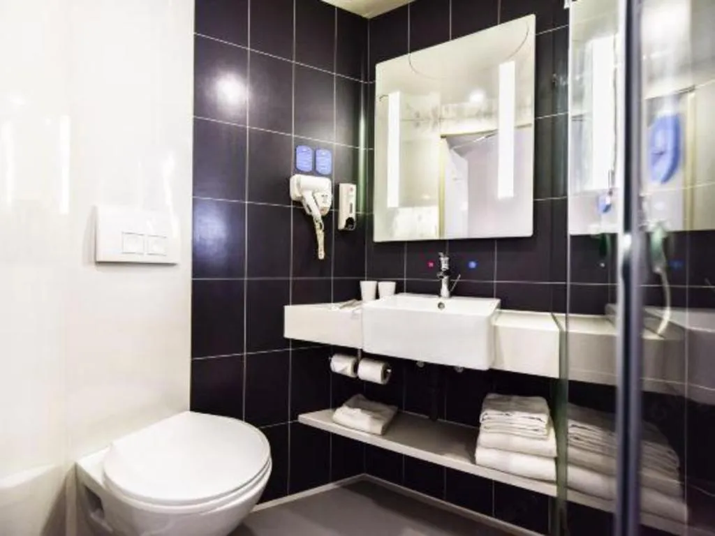 Hanting Hotel Harbin Xidazhi Street