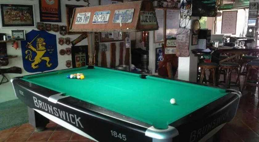 Harleys Pub and Hotel