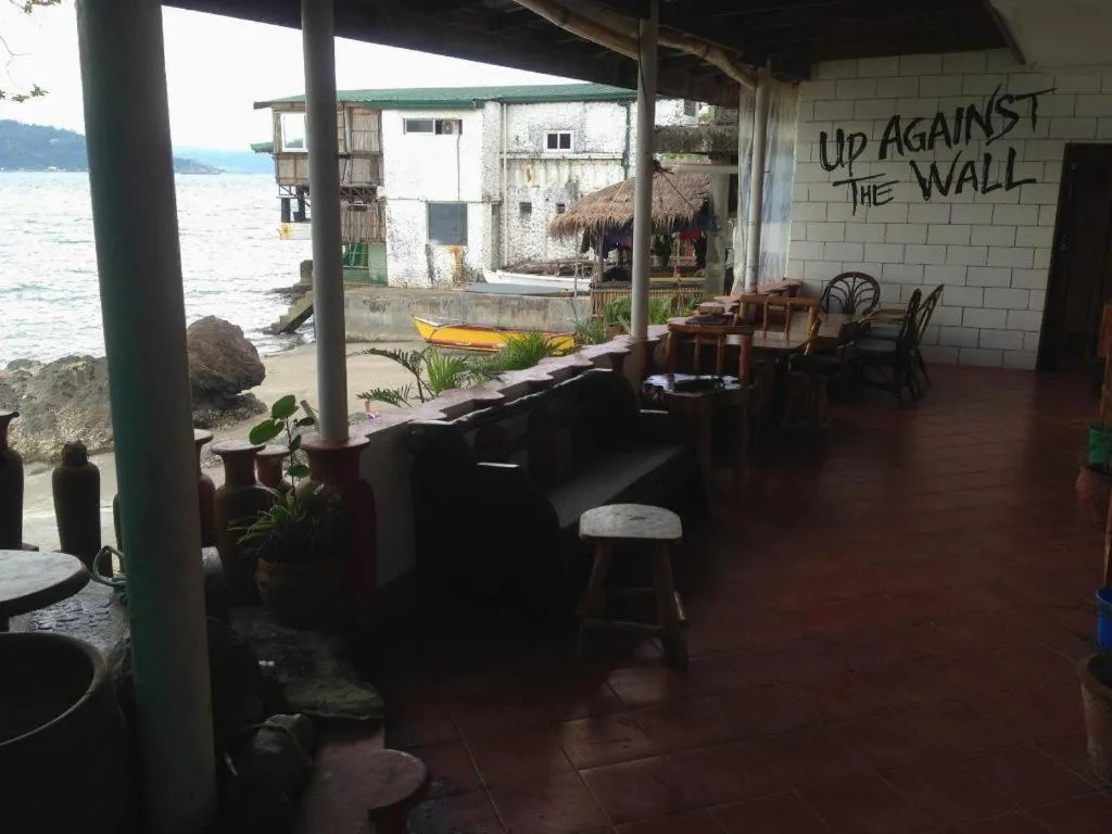 Harleys Pub and Hotel