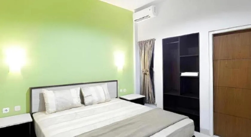 Bed in Zaen Hotel Syariah Solo