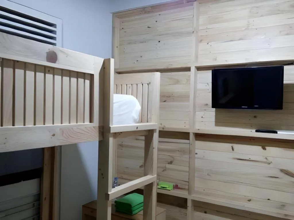 Bed in Zaen Hotel Syariah Solo