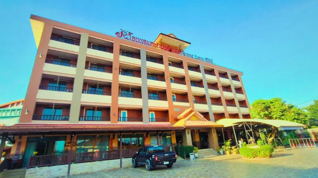 Rayong Lanna Hotel