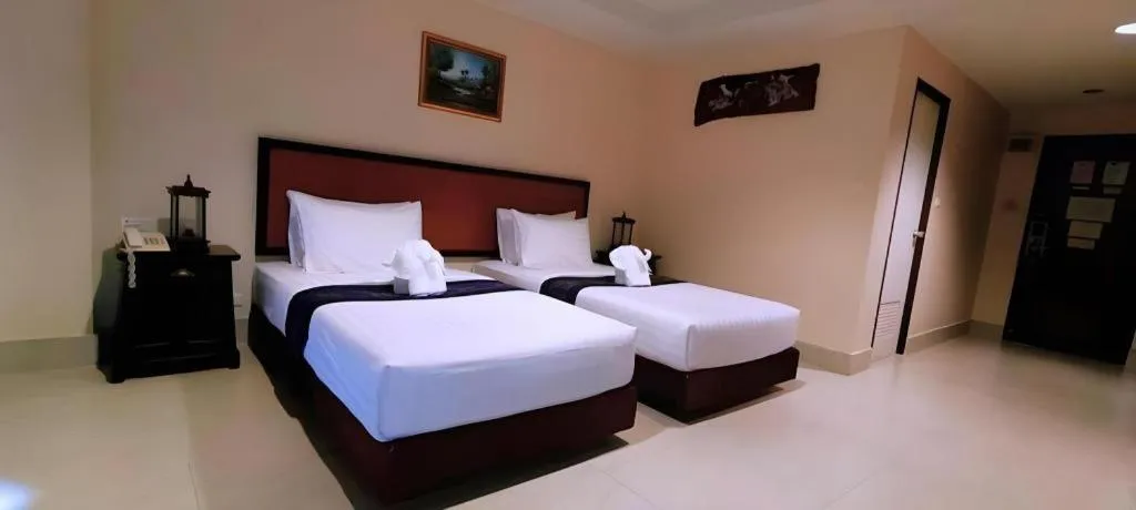 Bed in Rayong Lanna Hotel