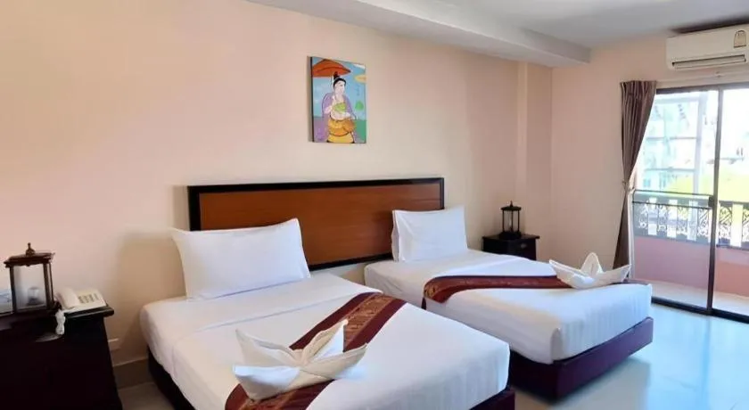 Bed in Rayong Lanna Hotel