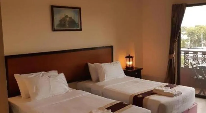 Bed in Rayong Lanna Hotel