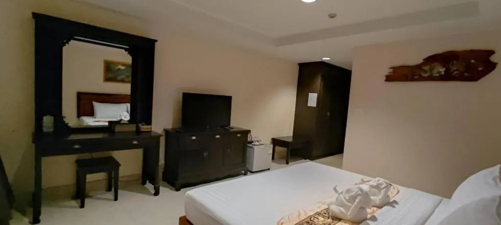 Bed in Rayong Lanna Hotel