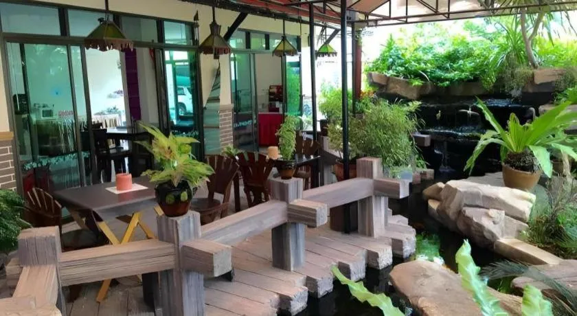Rayong Lanna Hotel