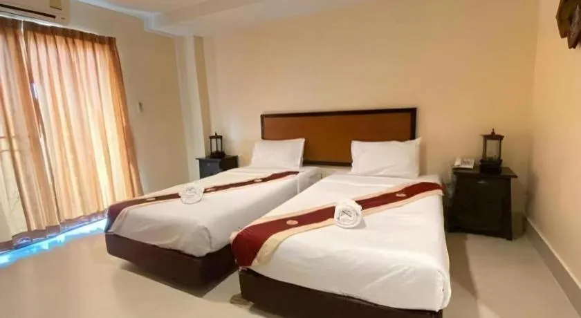 Bed in Rayong Lanna Hotel