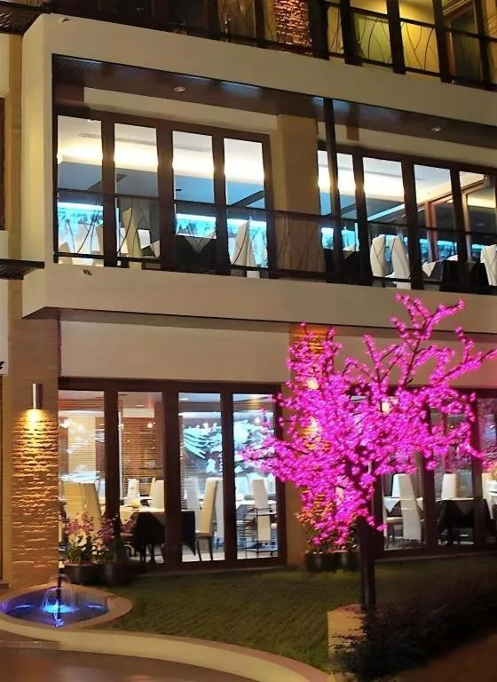 The Residence Airport & Spa Hotel