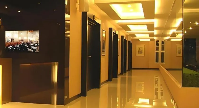 The Residence Airport & Spa Hotel