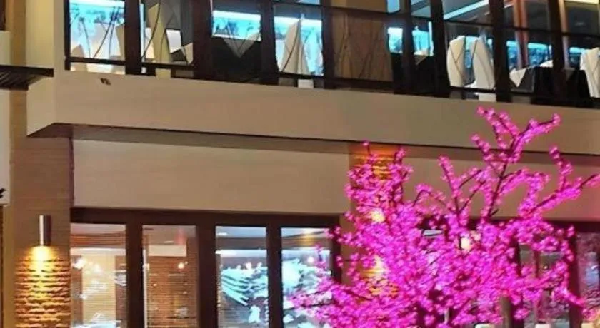 The Residence Airport & Spa Hotel