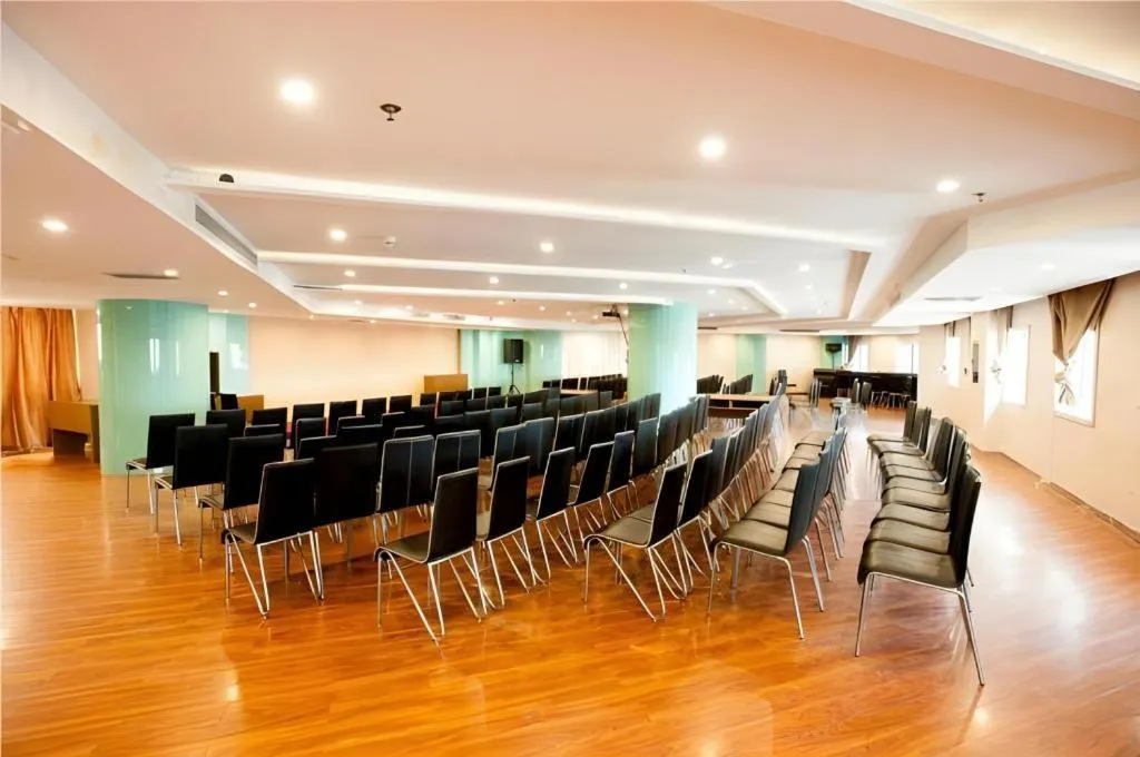 City Comfort Inn Wuhan Badajia Heping Park Metro Station