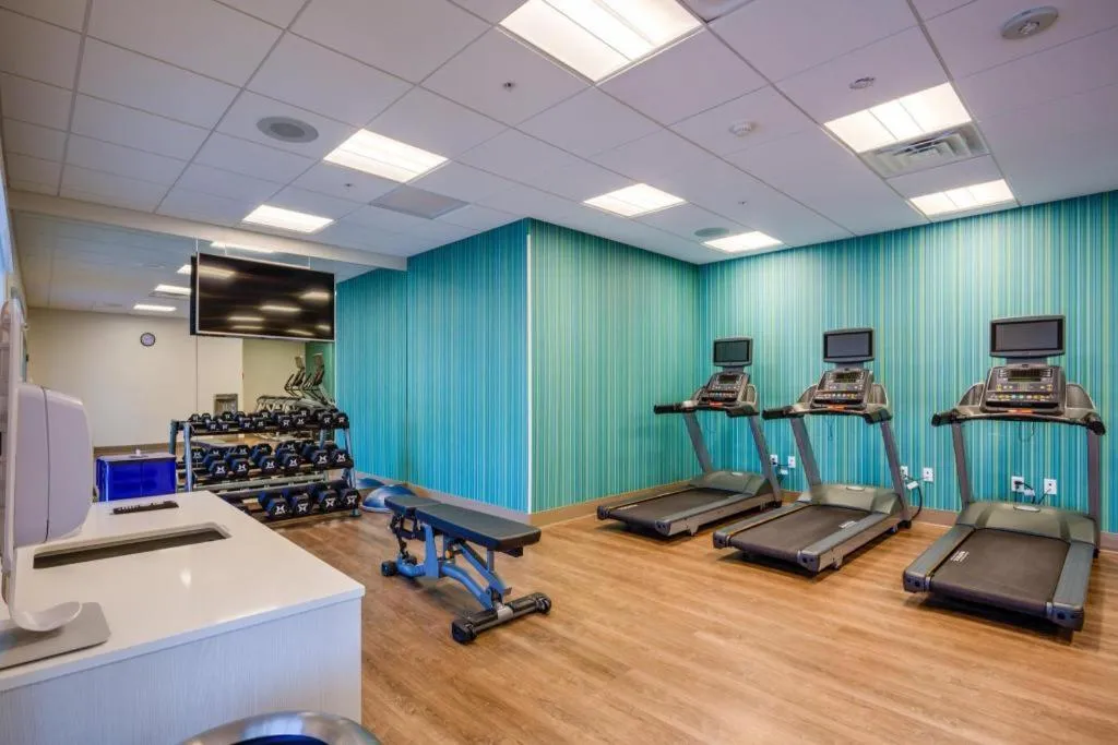 Holiday Inn Express & Suite Milroy - Reedsville By IHG