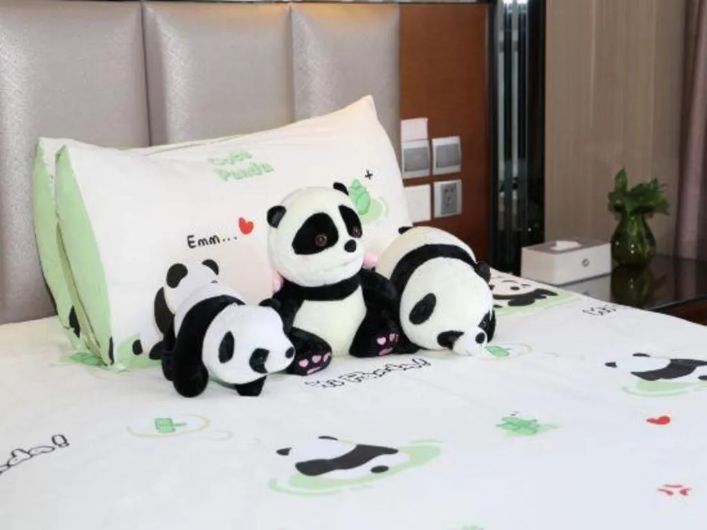 Bed in Liwan International Hotel Chengdu