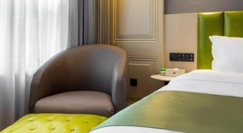 Bed in Liwan International Hotel Chengdu