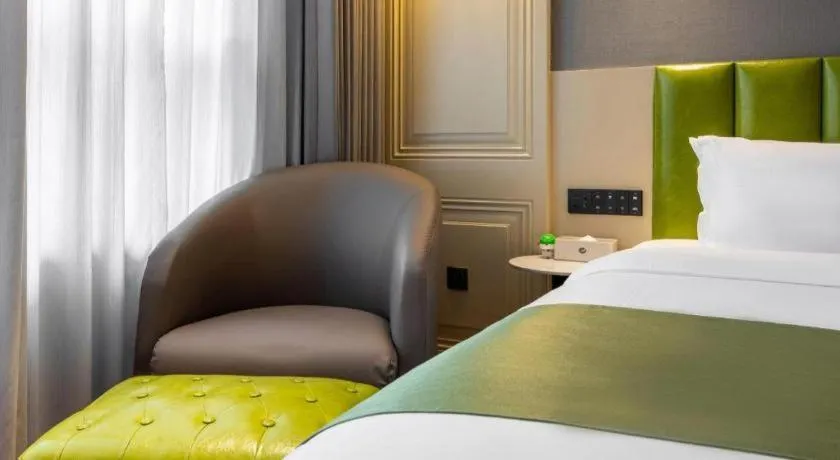 Bed in Liwan International Hotel Chengdu