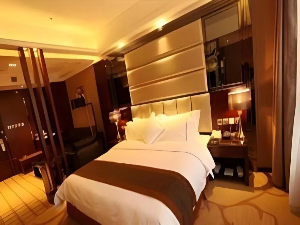 Bed in Liwan International Hotel Chengdu
