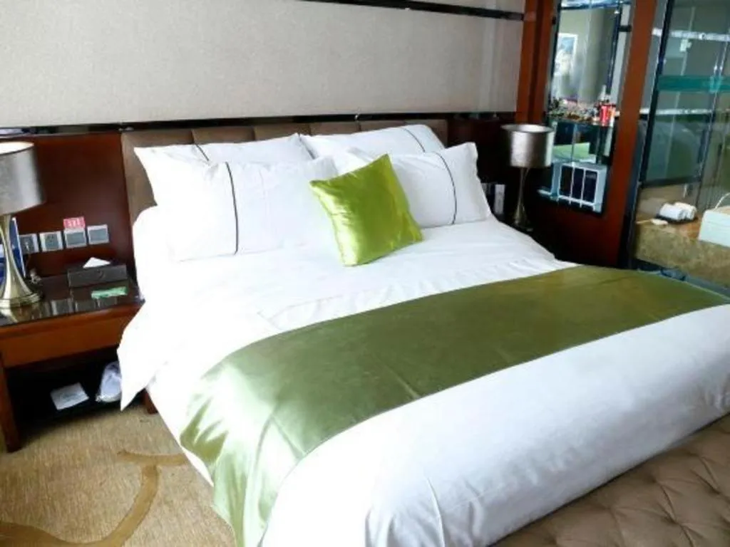 Bed in Liwan International Hotel Chengdu