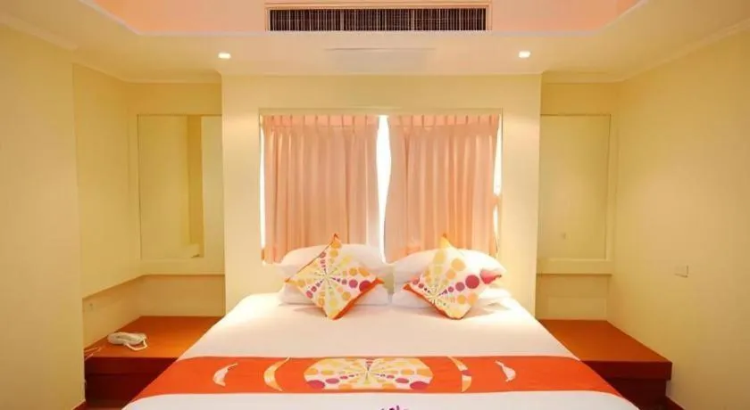 Bed in Hip Hotel Bangkok