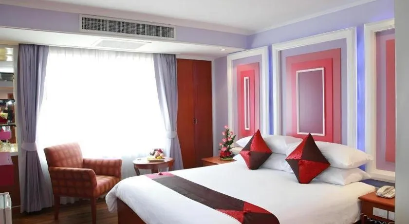 Bed in Hip Hotel Bangkok