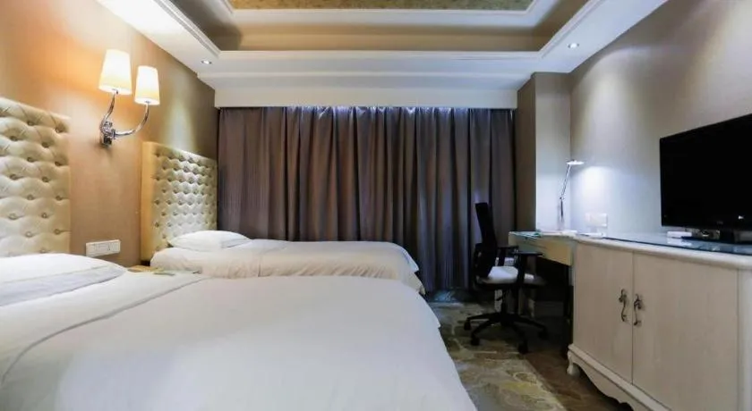 Bed in Yantai Bihai Hotel