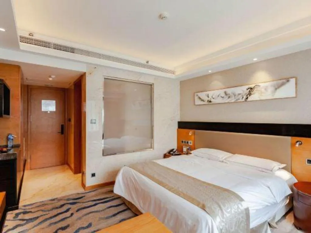 Bed in Yantai Bihai Hotel
