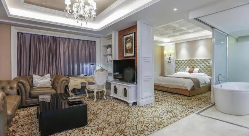 Bed in Yantai Bihai Hotel