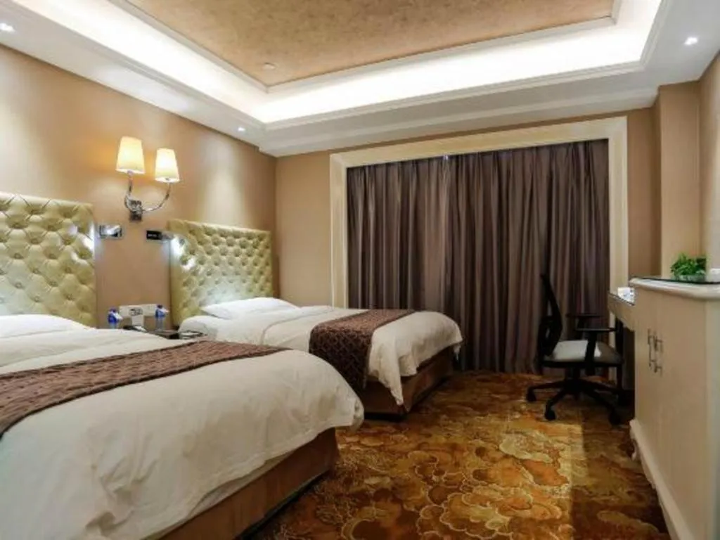 Bed in Yantai Bihai Hotel