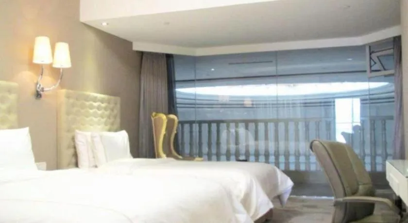 Bed in Yantai Bihai Hotel